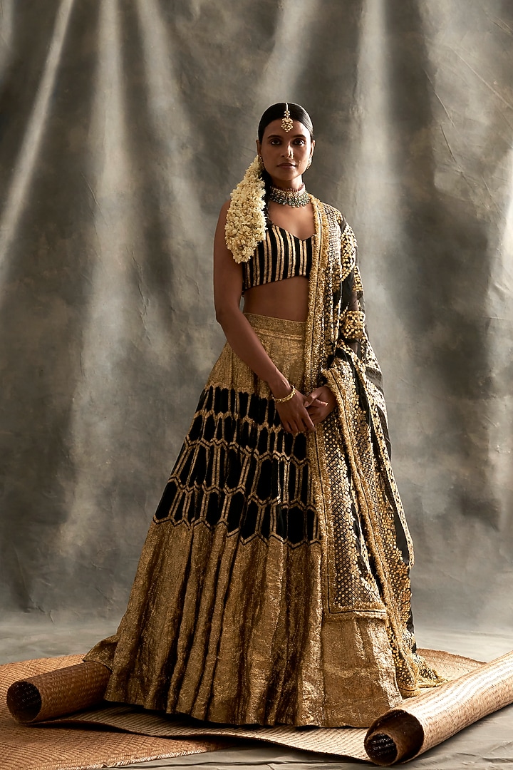 Black Organza Bridal Lehenga Set by ITRH at Pernia's Pop Up Shop