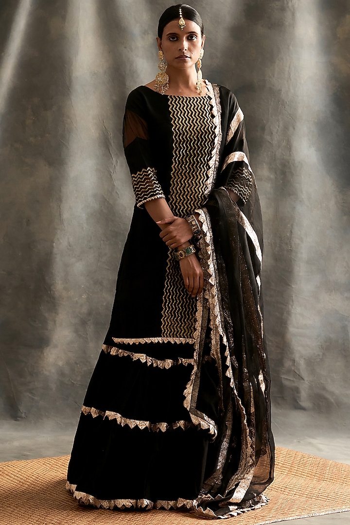 Black Silk Chanderi Sharara Set by ITRH at Pernia's Pop Up Shop