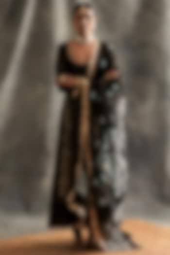 Black Hand Embroidered Wedding Anarkali Set by ITRH at Pernia's Pop Up Shop