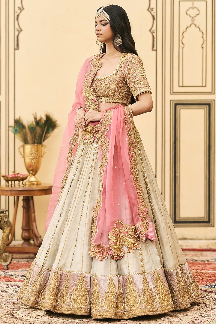 Silver Tissue Bridal Lehenga Set by ITRH at Pernia's Pop Up Shop