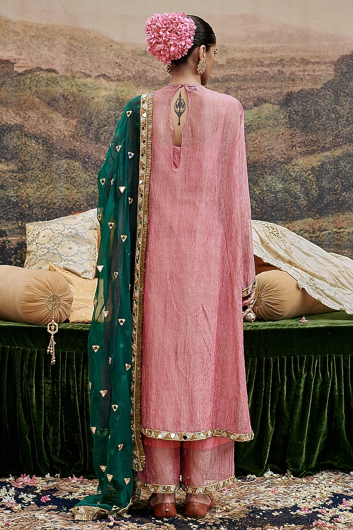 Pink Crushed Tissue Mirror Embroidered Kurta Set by ITRH at Pernia's Pop Up Shop