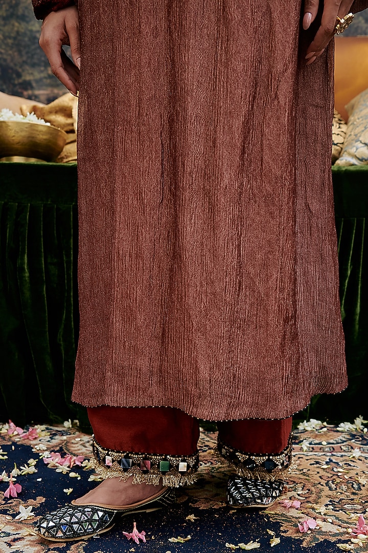Red Crushed Tissue Mirror Embroidered Kurta Set by ITRH at Pernia's Pop Up Shop