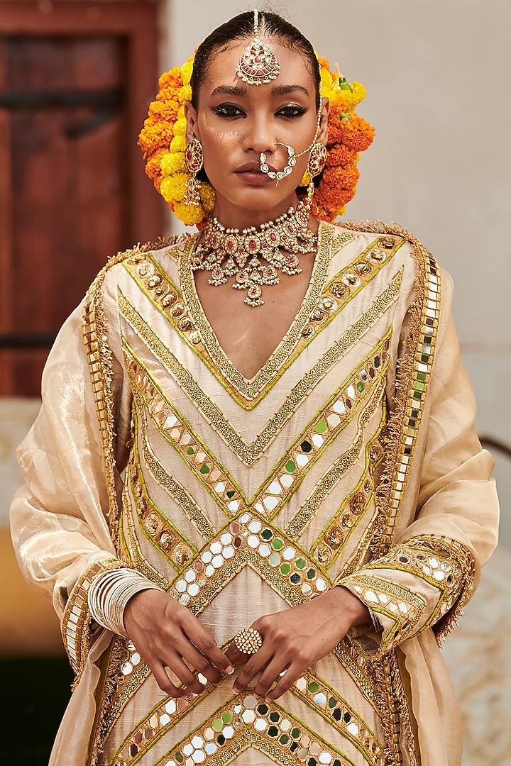 Gold Raw Silk Mirror Embroidered Kurta Set by ITRH at Pernia's Pop Up Shop