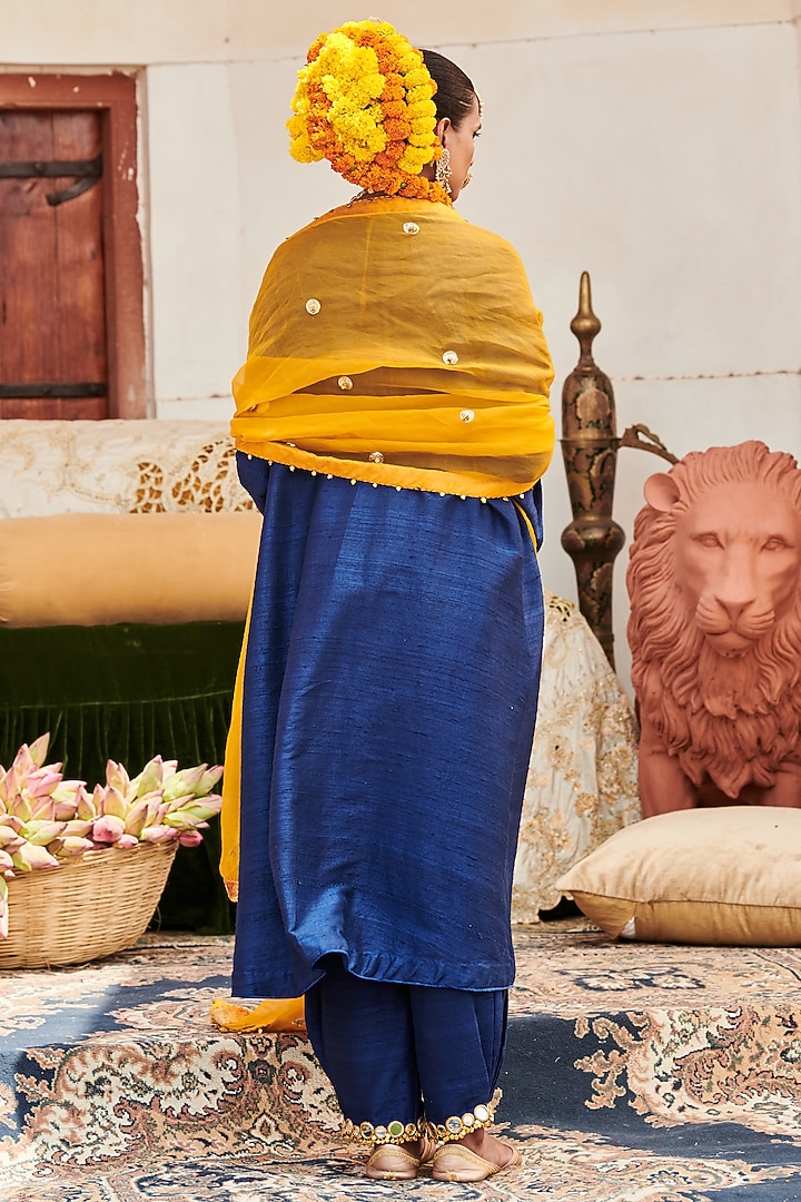 Blue Raw Silk Mirror Embroidered Kurta Set by ITRH at Pernia's Pop Up Shop