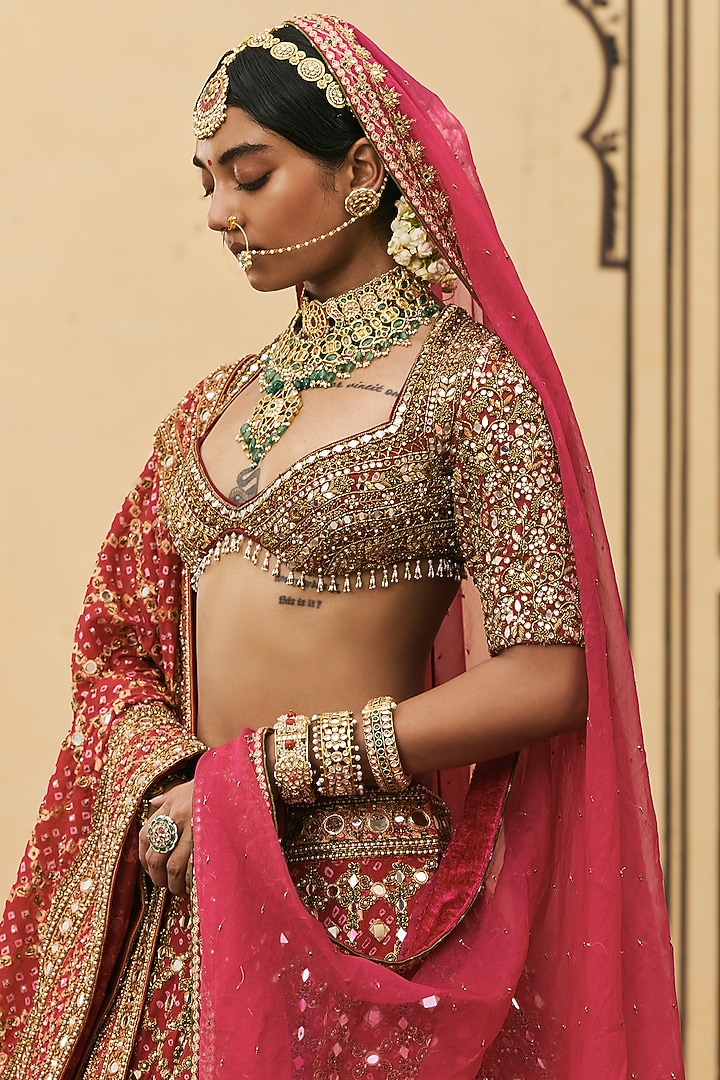Pink Georgette Bandhej Bridal Lehenga Set by ITRH at Pernia's Pop Up Shop