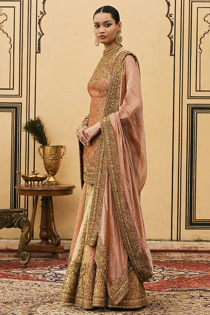 Green Tissue Embroidered Kurta Set by ITRH at Pernia's Pop Up Shop