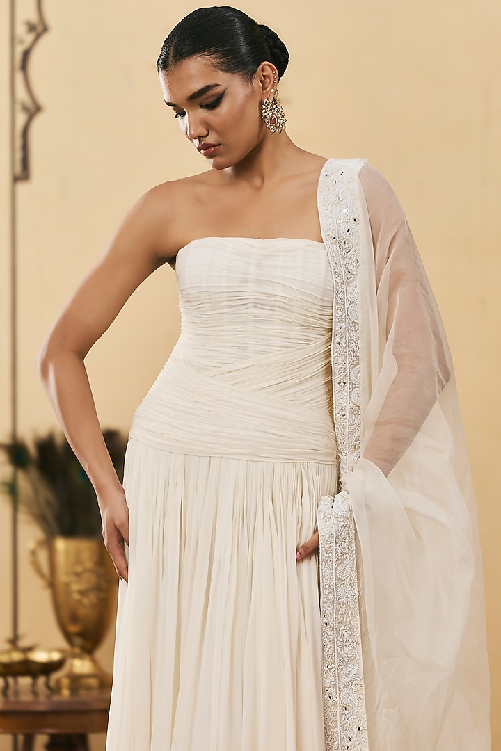 Ivory Georgette Wedding Gown With Organza Dupatta by ITRH at Pernia's Pop Up Shop