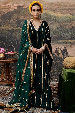 Green Velvet Sequins Embroidered Kaftan by ITRH