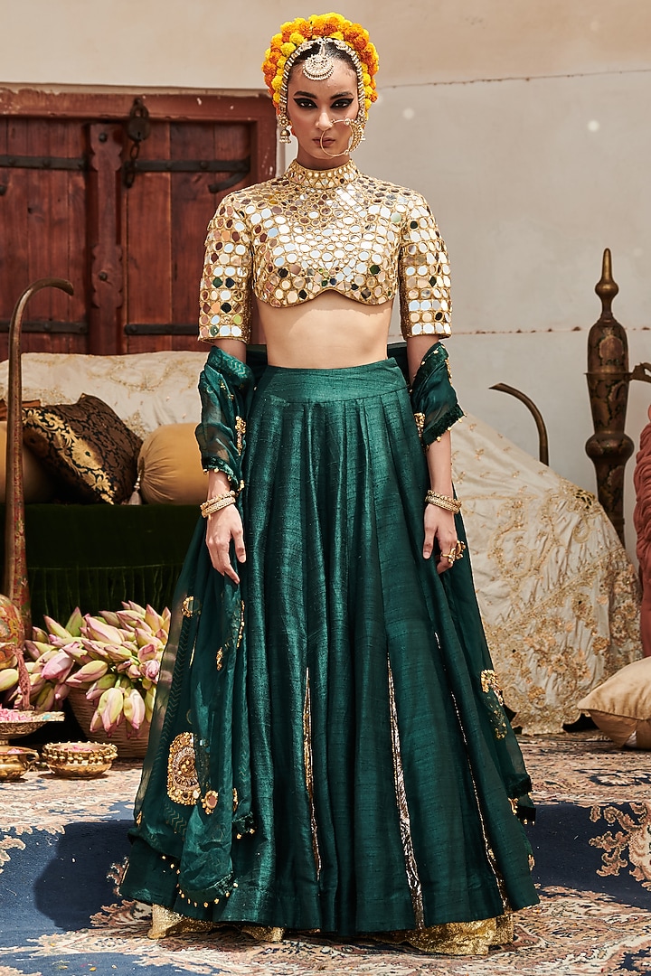 Green Raw Silk Bridal Lehenga Set by ITRH at Pernia's Pop Up Shop