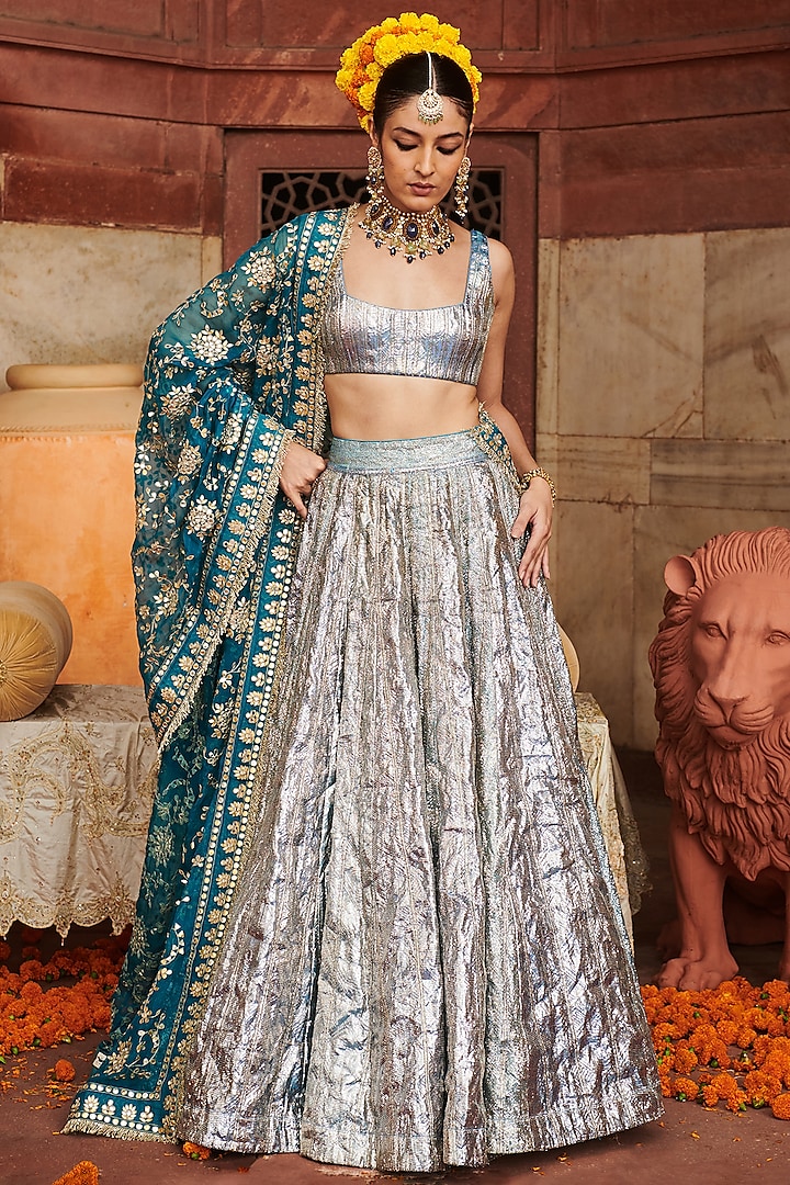 Blue Lampi Gota Bridal Lehenga Set by ITRH at Pernia's Pop Up Shop