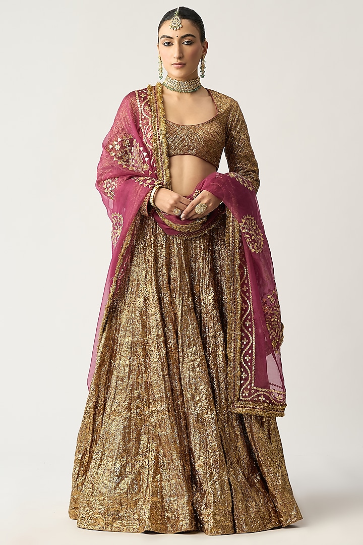 Maroon Bronze Lampi Bridal Lehenga Set by ITRH at Pernia's Pop Up Shop