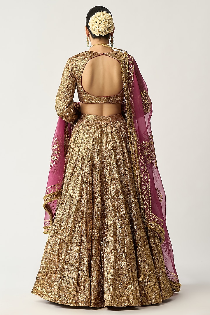 Maroon Bronze Lampi Bridal Lehenga Set by ITRH at Pernia's Pop Up Shop