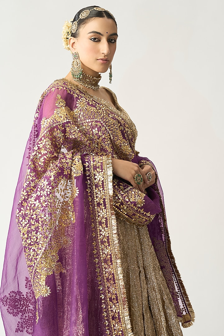 Silver Gold Lampi Bridal Lehenga Set by ITRH at Pernia's Pop Up Shop