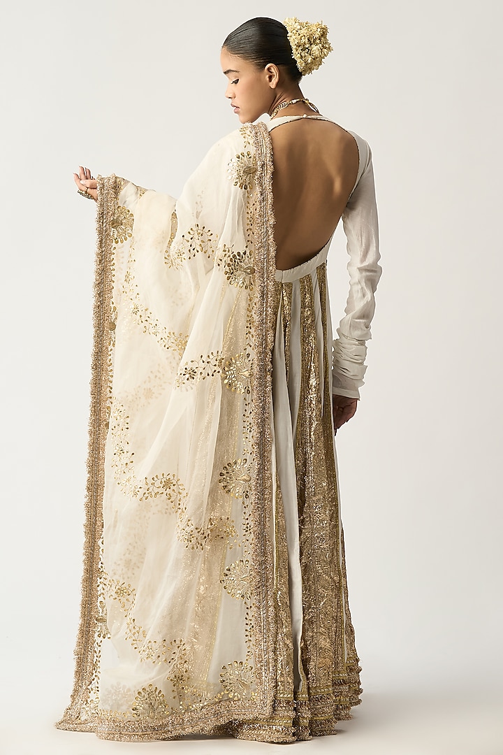 White Silk Chanderi Bridal Anarkali Set by ITRH at Pernia's Pop Up Shop