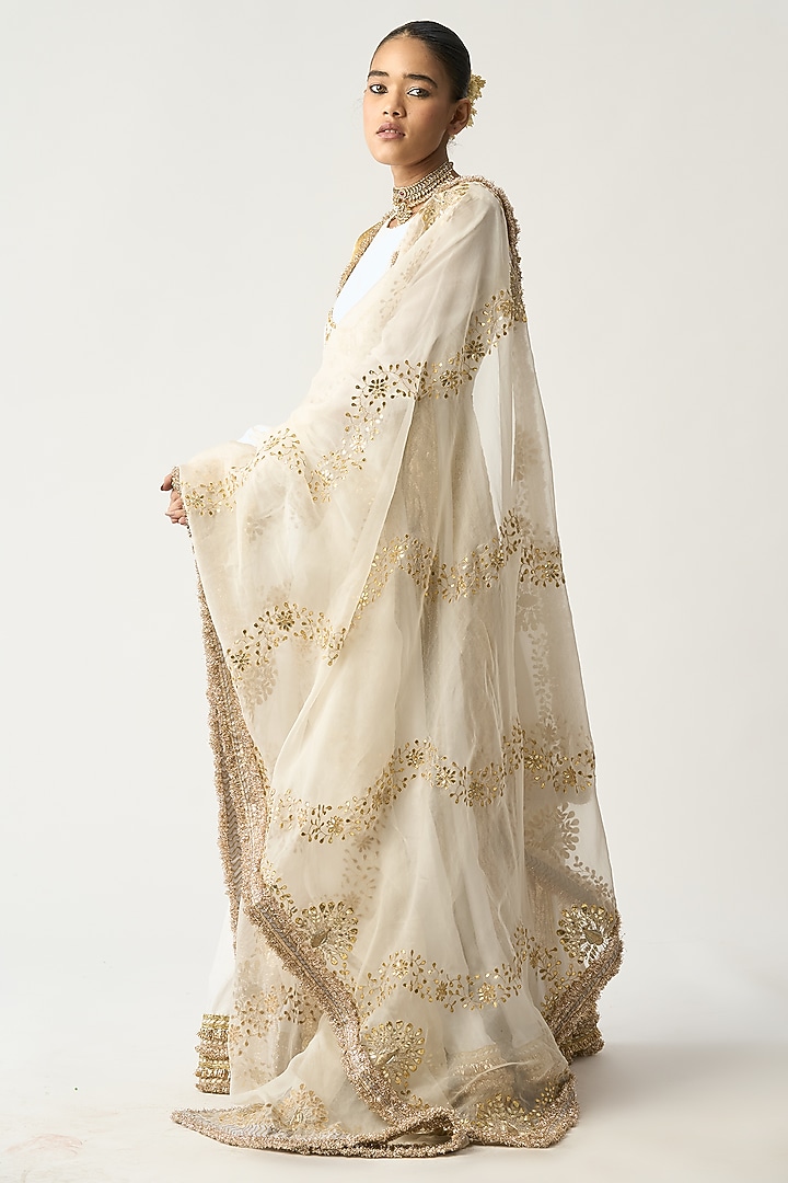 White Silk Chanderi Bridal Anarkali Set by ITRH at Pernia's Pop Up Shop