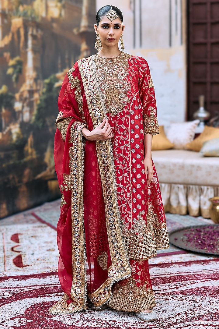 Red Brocade & Cotton Embroidered Kurta Set by ITRH at Pernia's Pop Up Shop