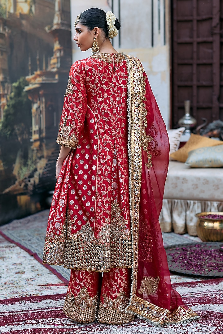Red Brocade & Cotton Embroidered Kurta Set by ITRH at Pernia's Pop Up Shop