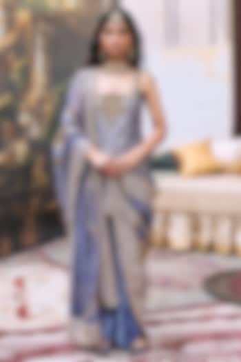 Lilac Brocade Embroidered Kurta Set by ITRH at Pernia's Pop Up Shop