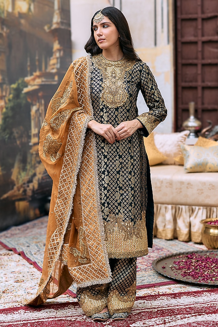 Black Brocade & Cotton Cambric Gota Mirror Work Kurta Set by ITRH at Pernia's Pop Up Shop
