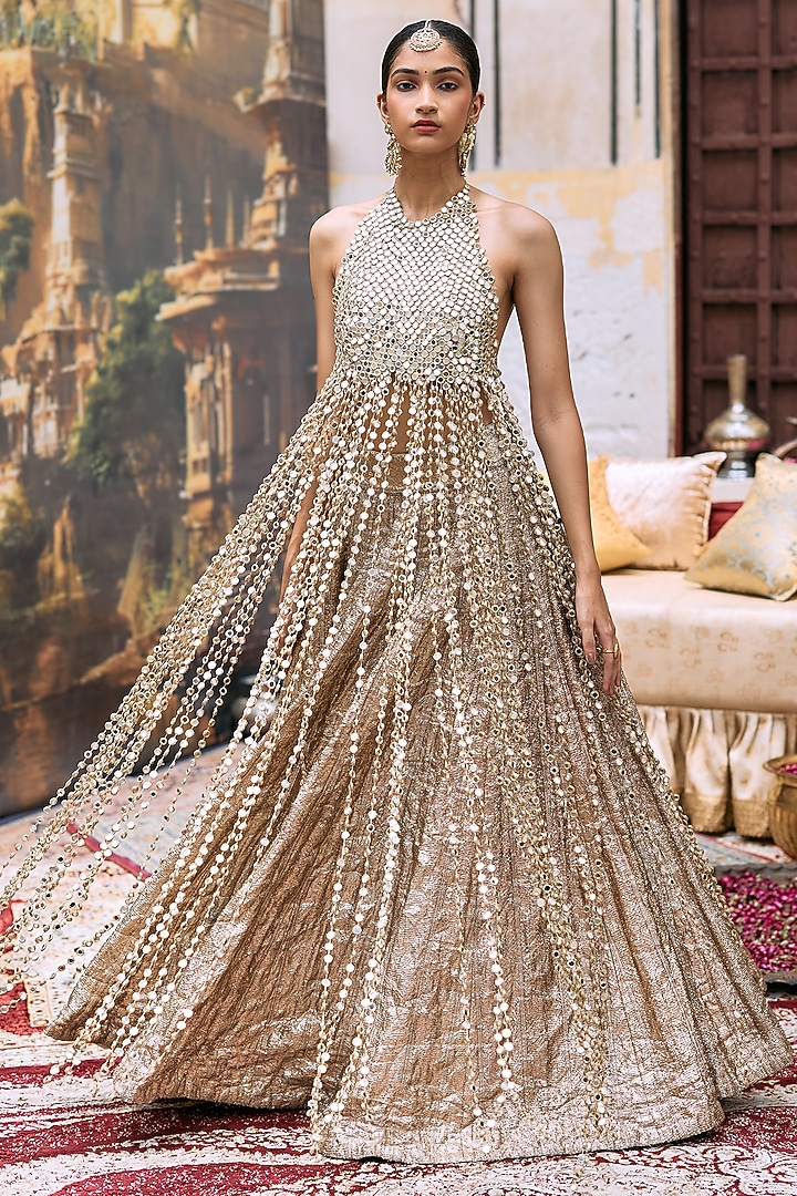 Silver Net Lampi Bridal Lehenga Set by ITRH at Pernia's Pop Up Shop