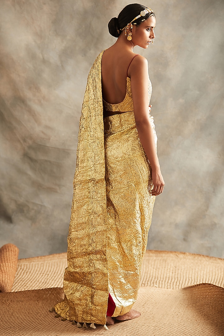 Red & Gold Zari Embroidered Reception Saree Set by ITRH at Pernia's Pop Up Shop
