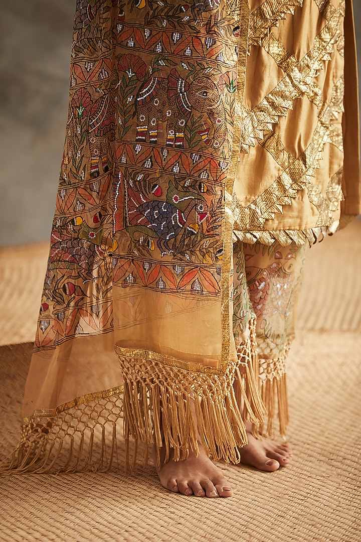 Gold Sequins Embroidered Kurta Set by ITRH at Pernia's Pop Up Shop