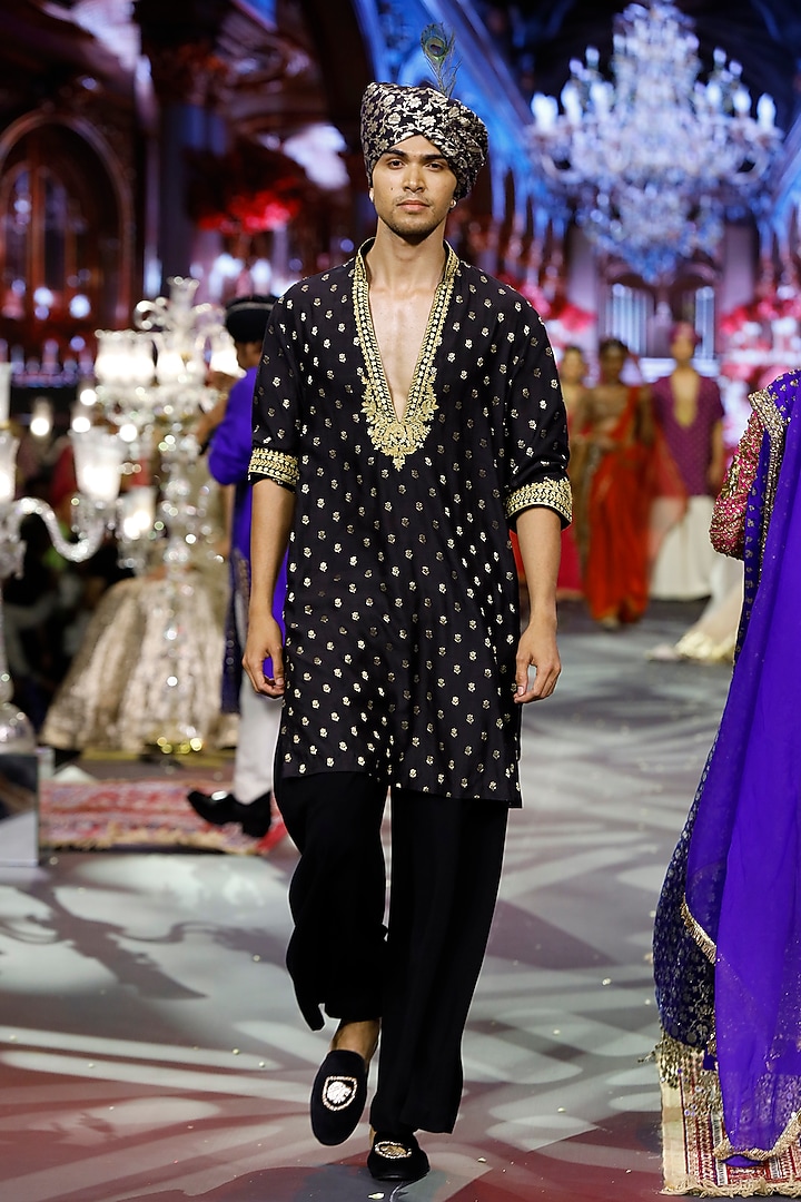 Black Brocade Machine Embroidered Kurta Set  by ITRH Men at Pernia's Pop Up Shop