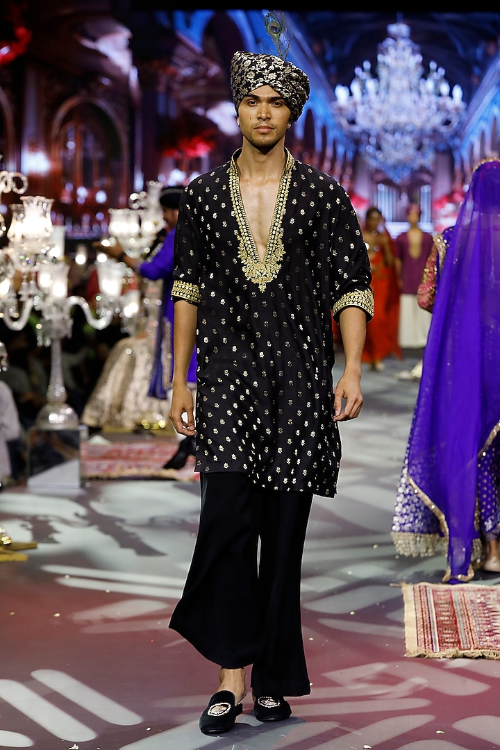 Black Brocade Machine Embroidered Kurta Set  by ITRH Men at Pernia's Pop Up Shop