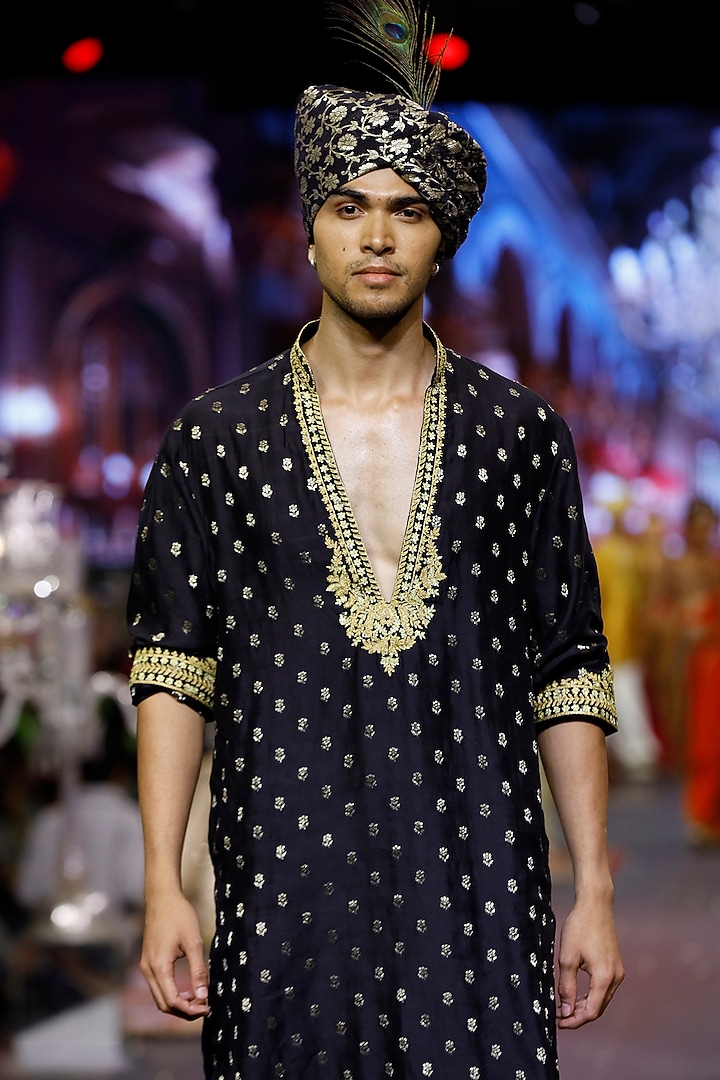 Black Brocade Machine Embroidered Kurta Set  by ITRH Men at Pernia's Pop Up Shop
