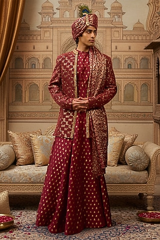 Maroon & Gold Chanderi Brocade Embroidered Sherwani Set by ITRH Men