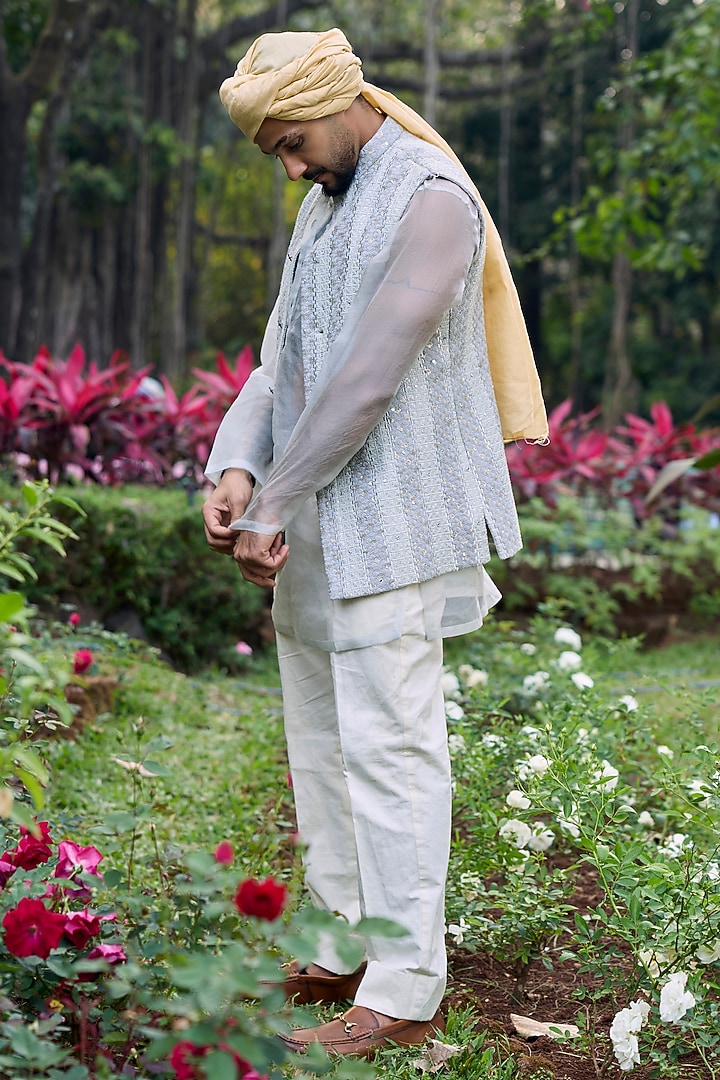 Steel Grey Chikankari Handwork Bundi Jacket Set by ITRH Men at Pernia's Pop Up Shop