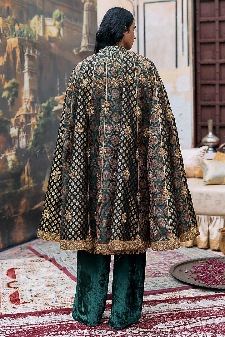 Green & Black Brocade Chanderi Embroidered Groom Sherwani Set by ITRH Men at Pernia's Pop Up Shop
