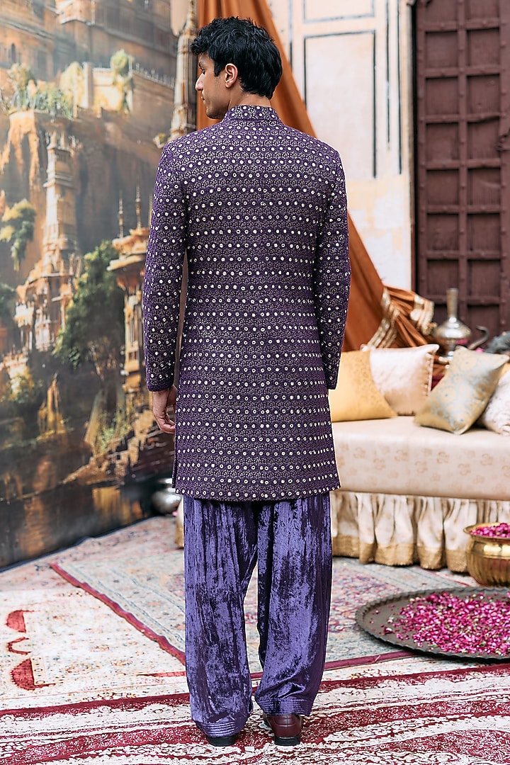 Purple Chikankari Embroidered Kurta Set by ITRH Men at Pernia's Pop Up Shop