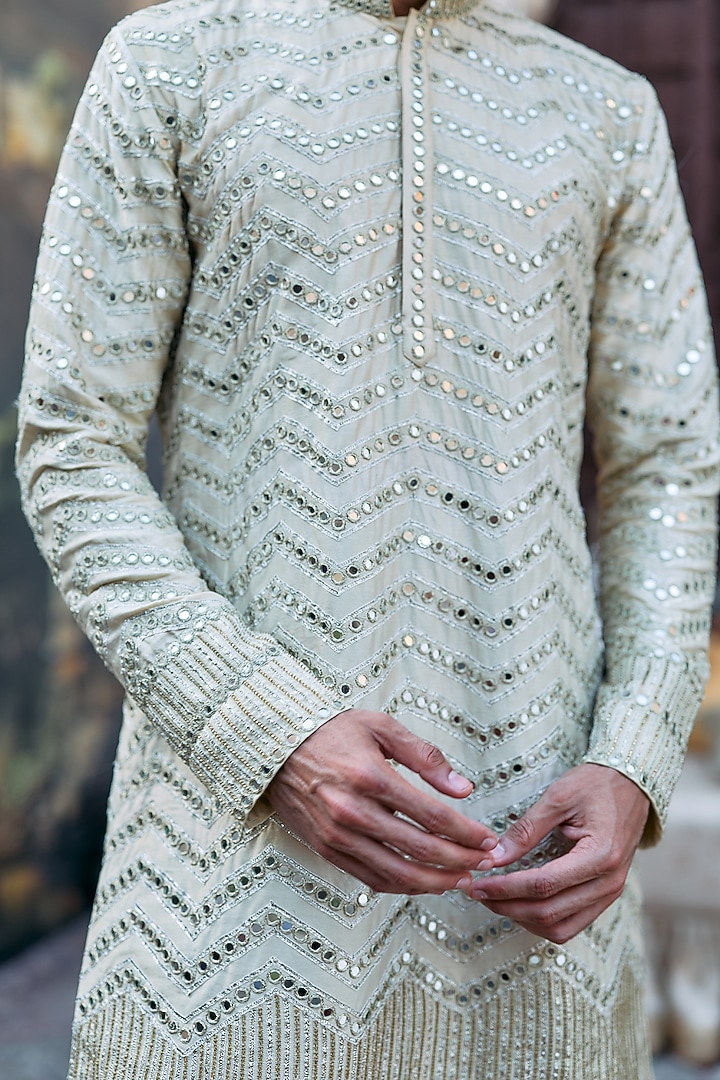 Ivory Cotton & Chanderi Embroidered Kurta Set by ITRH Men at Pernia's Pop Up Shop