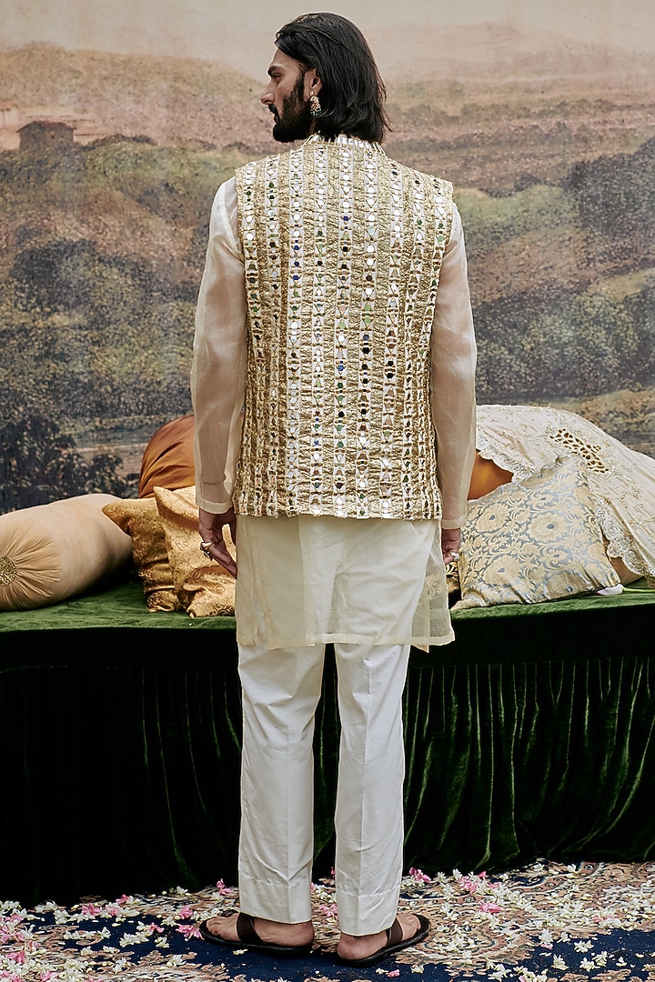 White Chanderi Mirror Work Bundi Jacket Set by ITRH Men at Pernia's Pop Up Shop