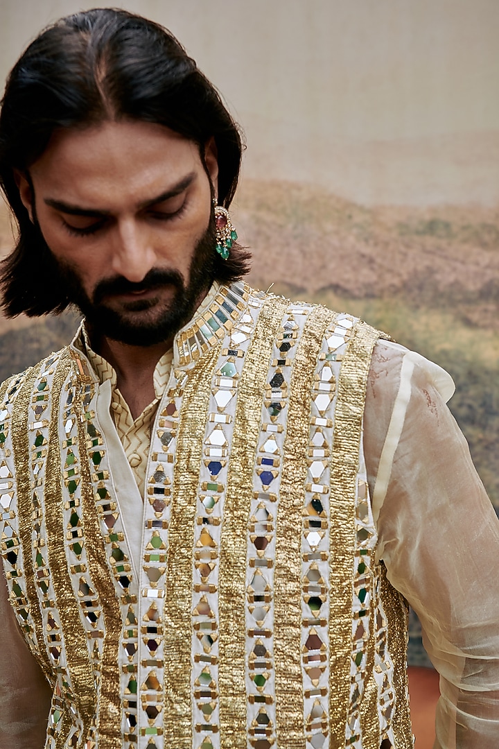 White Chanderi Mirror Work Bundi Jacket Set by ITRH Men at Pernia's Pop Up Shop