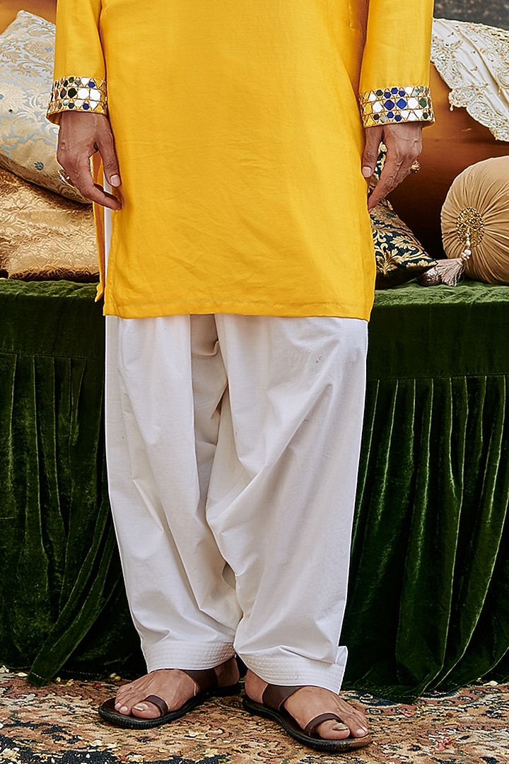 Yellow Raw Silk Mirror Work Kurta Set by ITRH Men at Pernia's Pop Up Shop
