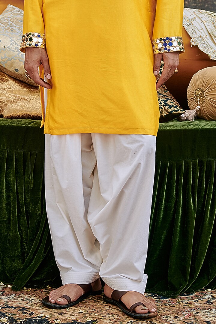 Yellow Raw Silk Mirror Work Kurta Set by ITRH Men at Pernia's Pop Up Shop