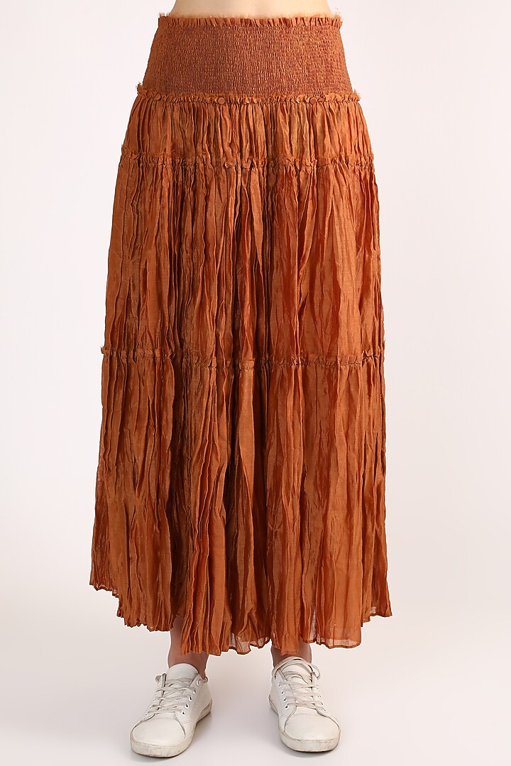 Plum Chanderi Wrinkled Skirt Set by ITUVANA at Pernia's Pop Up Shop