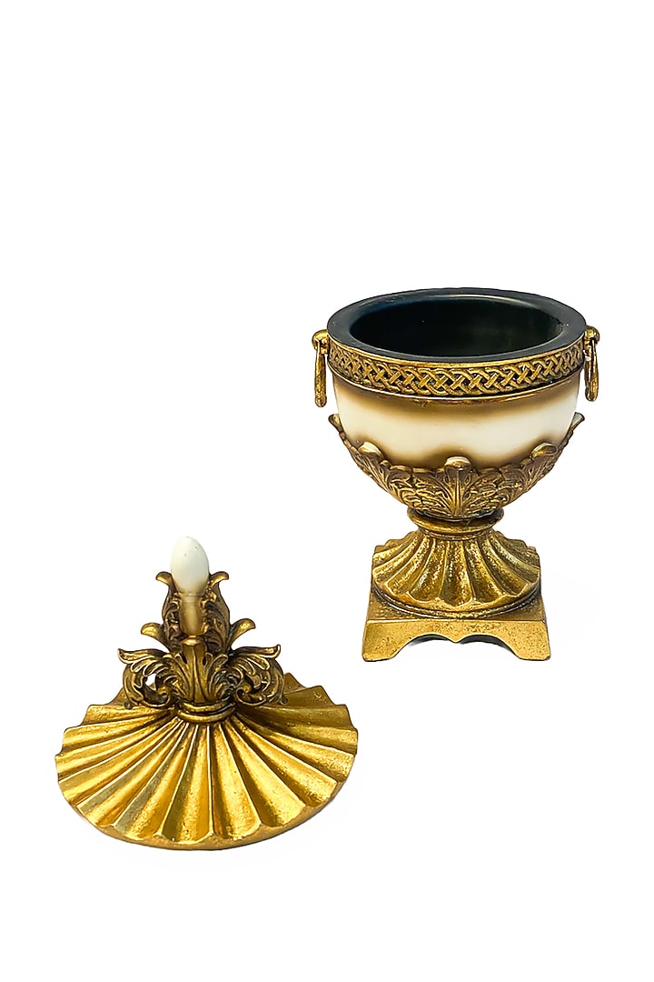Golden Ceramic Cleopatra Storage Box by IZZHAAR at Pernia's Pop Up Shop