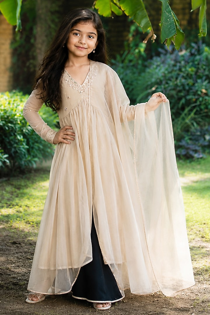 Beige Tissue Dabka Hand Work Anarkali Set For Girls by House Of Jamoti Kids at Pernia's Pop Up Shop