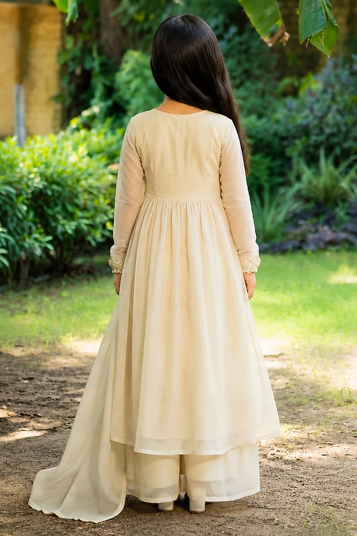 Beige Tissue Dabka Hand Work Anarkali Set For Girls by House Of Jamoti Kids at Pernia's Pop Up Shop