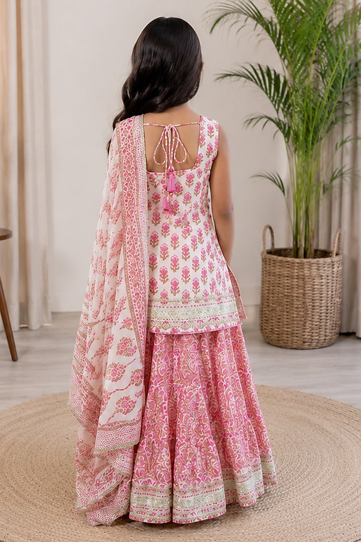 Pink Cotton Block Printed Skirt Set For Girls by House Of Jamoti Kids at Pernia's Pop Up Shop