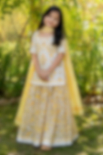 Yellow Cotton Printed Skirt Set For Girls by House Of Jamoti Kids at Pernia's Pop Up Shop