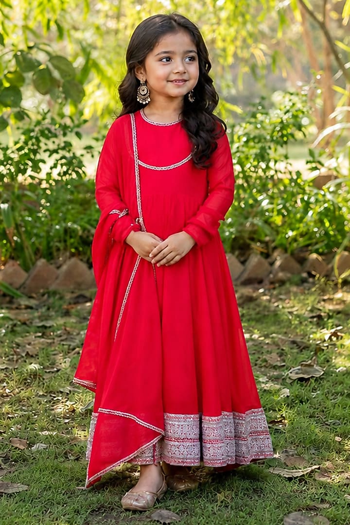 Red Georgette Lace Embroidered Anarkali Set For Girls by House Of Jamoti Kids at Pernia's Pop Up Shop