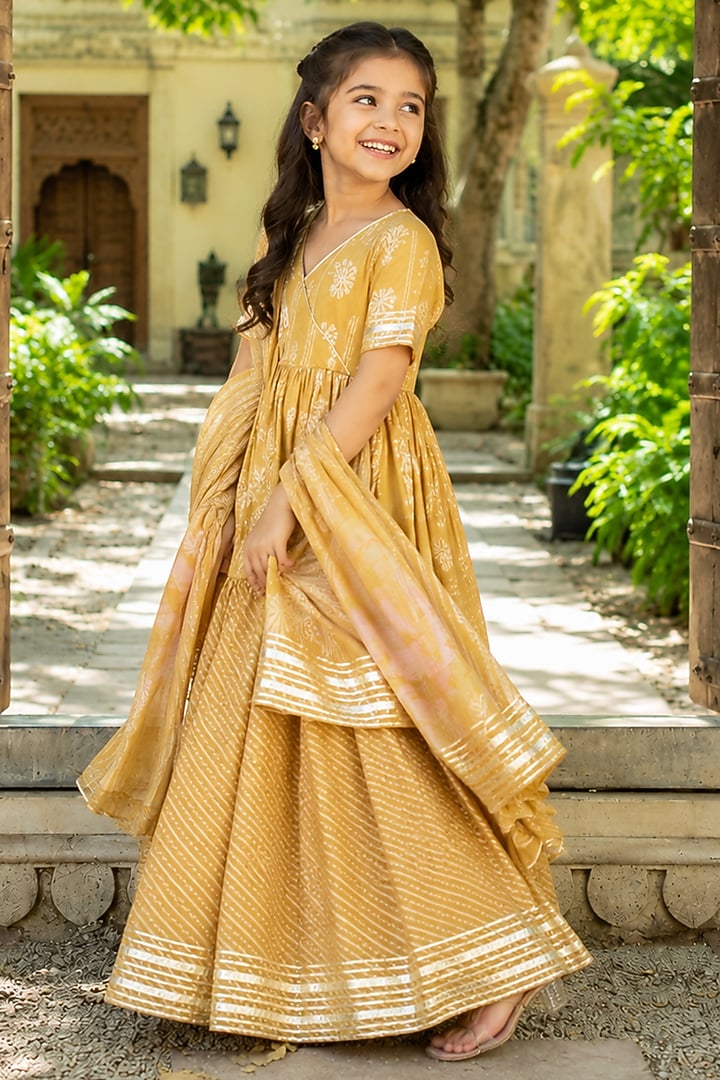 Yellow Cotton Printed Sharara Set For Girls by House Of Jamoti Kids at Pernia's Pop Up Shop