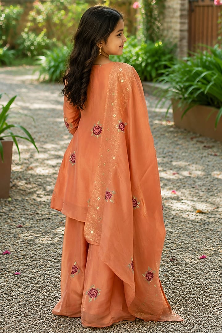 Peach Tissue Machine Embroidered Kurta Set For Girls by House Of Jamoti Kids at Pernia's Pop Up Shop