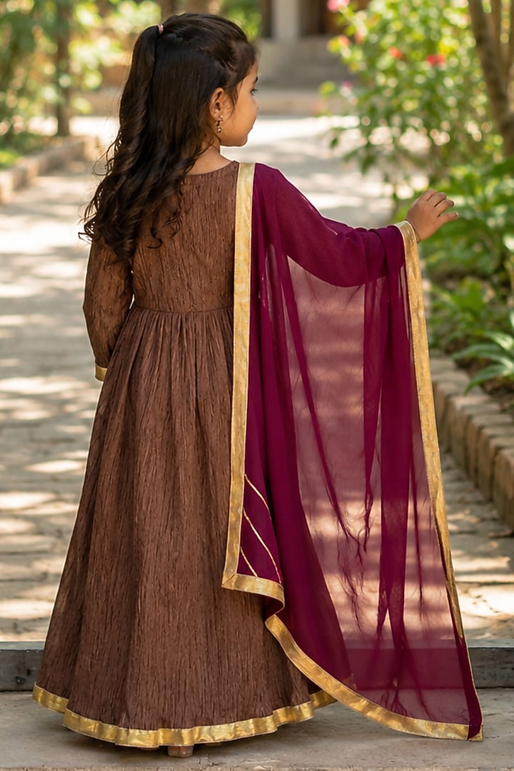 Brown Crushed Tissue Anarkali Set For Girls by House Of Jamoti Kids at Pernia's Pop Up Shop