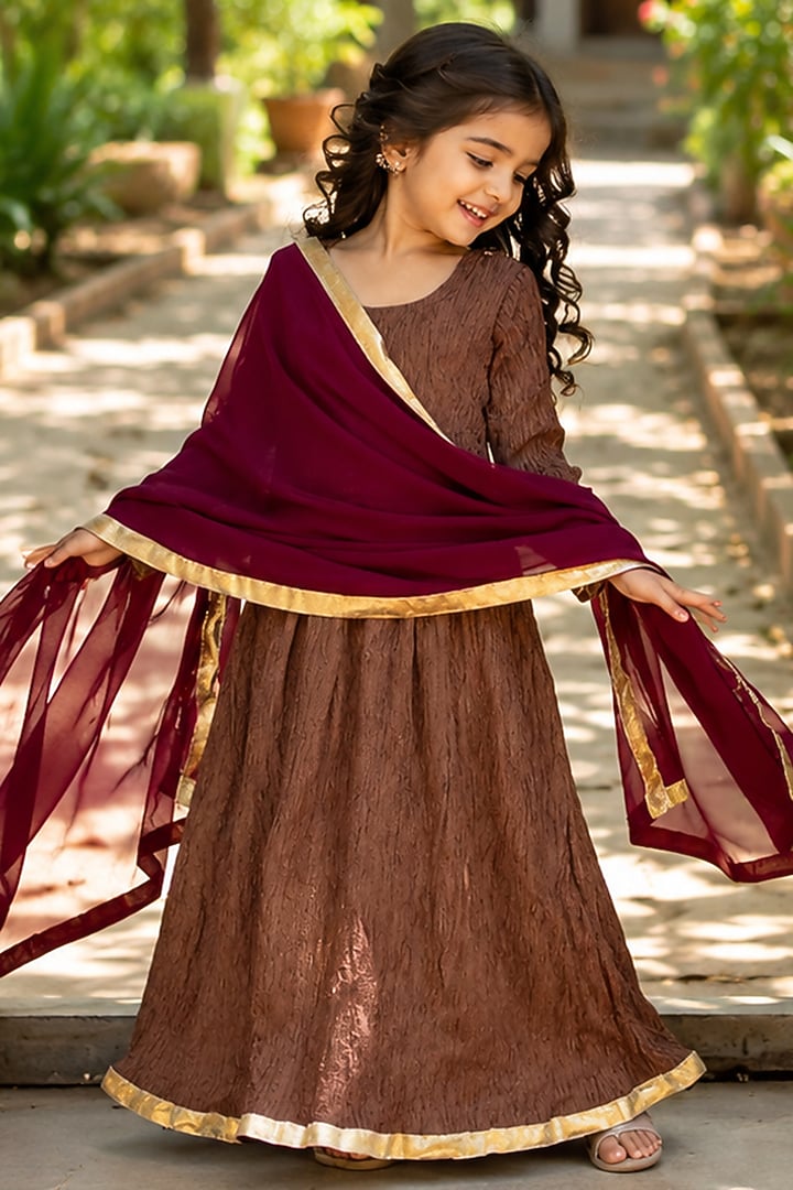 Brown Crushed Tissue Anarkali Set For Girls by House Of Jamoti Kids at Pernia's Pop Up Shop