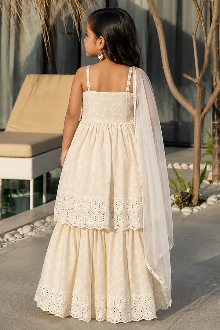 White Cotton Sharara Set For Girls by House Of Jamoti Kids at Pernia's Pop Up Shop